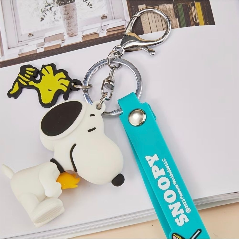Peanuts Snoopy & Friends Keychain - Picture 8 of 9